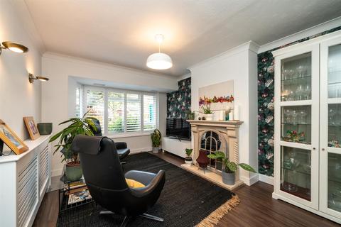 2 Flinders Close, St Albans, AL1 5SZ