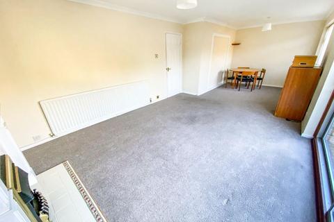 30 Knoll Drive, Warwick, CV34 5YQ