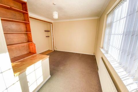 30 Knoll Drive, Warwick, CV34 5YQ