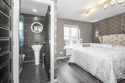 6 College View, Leeds, LS12 3LT