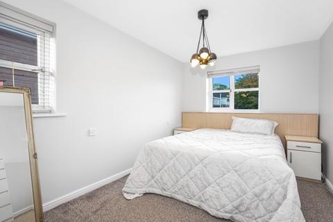 6 College View, Leeds, LS12 3LT