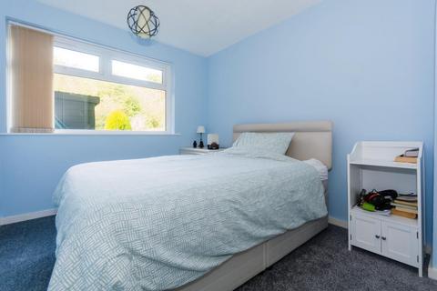 140 Rowood Drive, Solihull, B92 9LJ