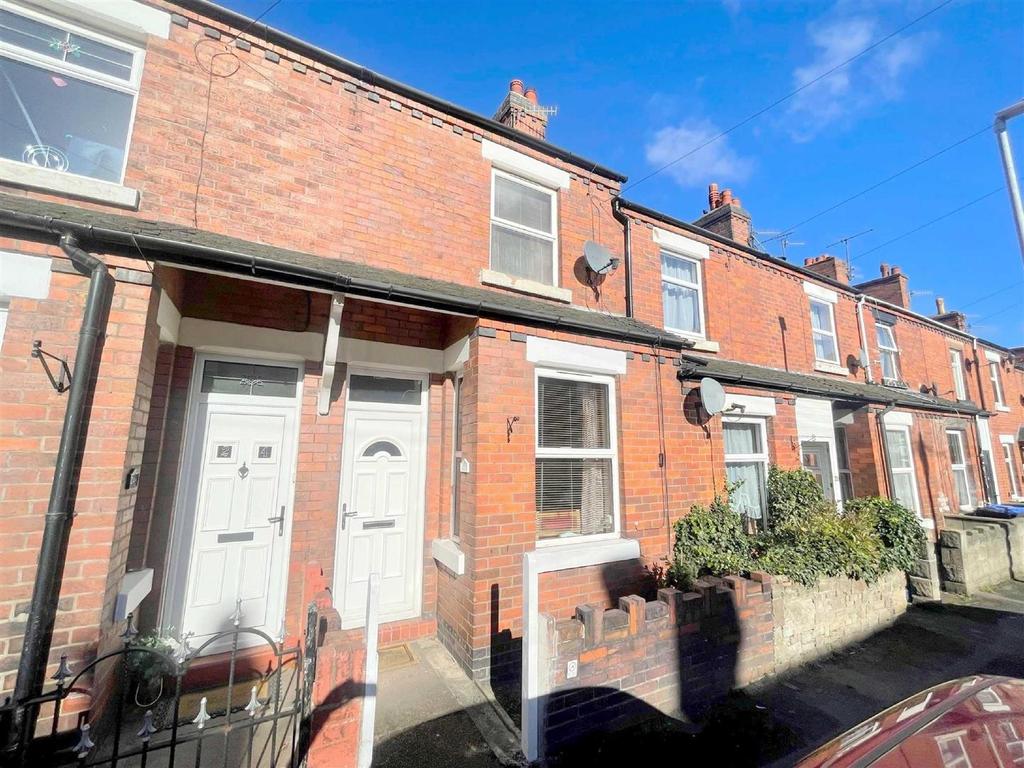 North Avenue, Leek 2 bed terraced house £130,000