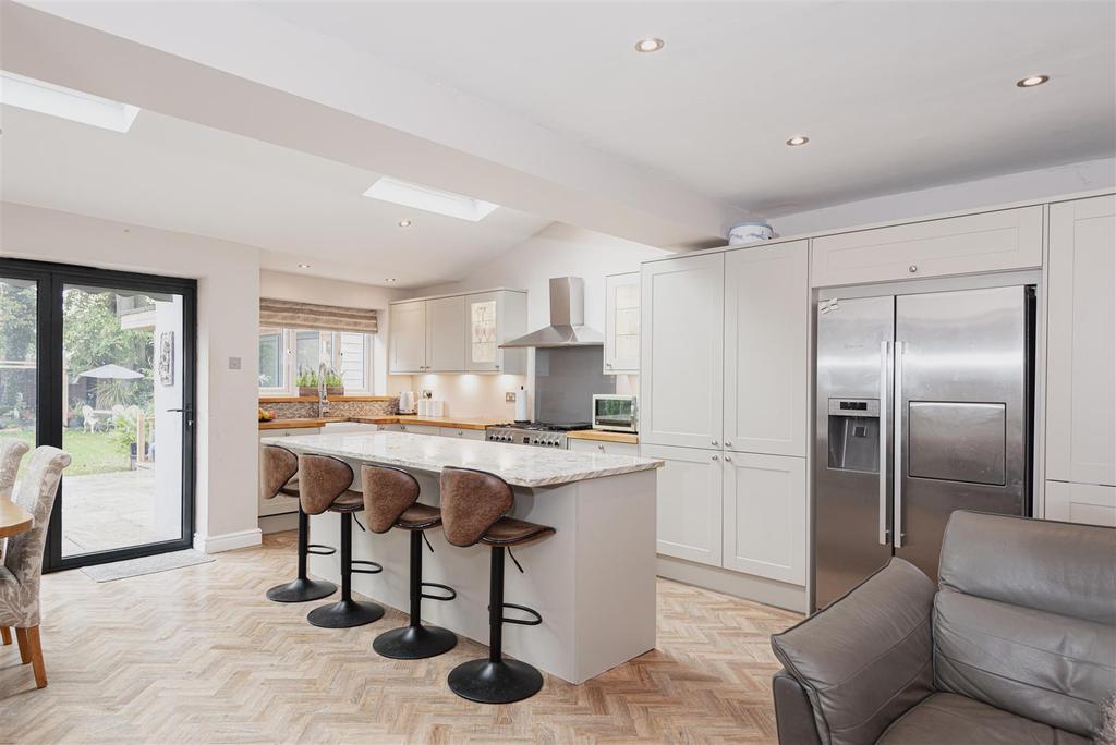 Ewell Park Way