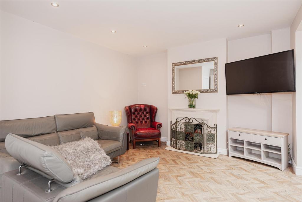 Ewell Park Way
