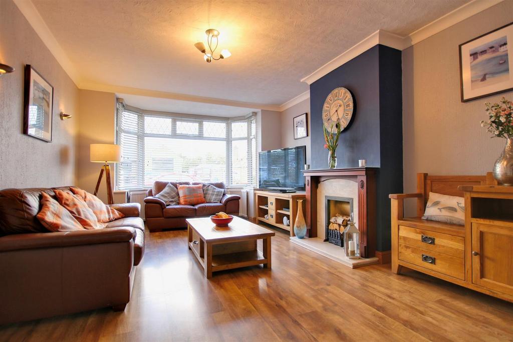 Spacious Lounge area