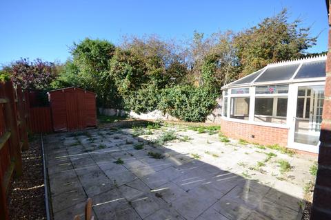 35 Brooksdale Close, Kettering, NN16 9BJ