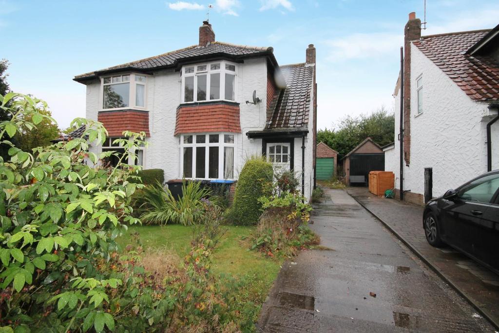 Yew Tree Lane, Harrogate, HG2 9JS 2 bed semidetached house £250,000