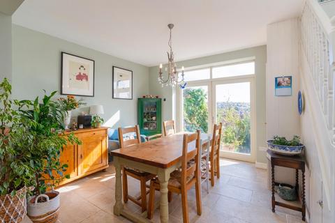 39 Dunkerry Road, Bristol, BS3 4LD