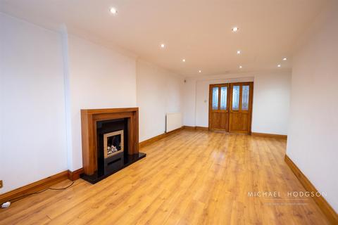 7 Evesham Close, Boldon Colliery, NE35 9LL