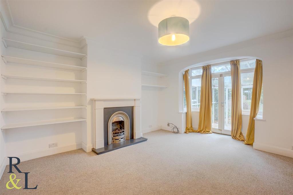 Davies Road, West Bridgford, Nottingham 4 bed semidetached house £