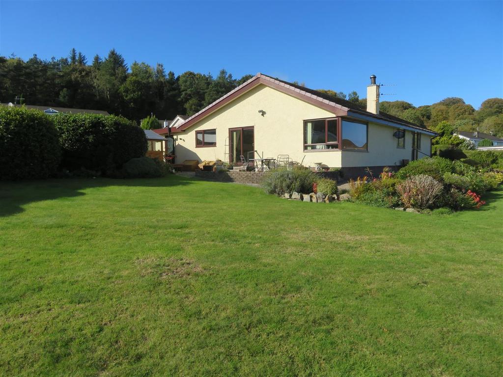 Bryn Siriol, 75 Cae Mair, Beaumaris 3 bed detached bungalow £635,000