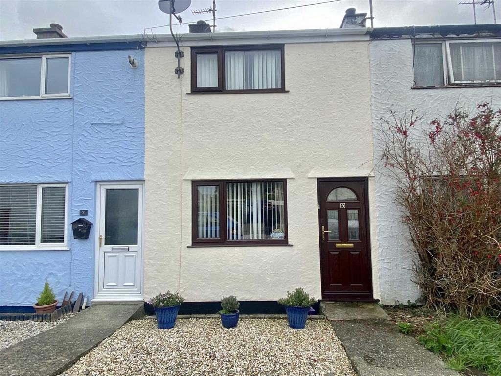 Tyn Rhos Estate, Gaerwen 2 bed terraced house £135,000
