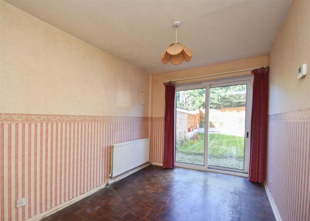 Valley Way, Wombourne, Wolverhampton 5 bed detached house for