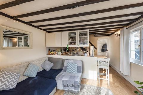 1 bedroom semi-detached house for sale - Priory Road, Tonbridge