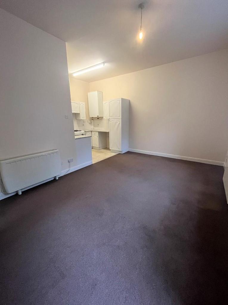 Olivia Court, 67 Smith Lane, Bradford, BD9 6DD 2 bed flat £465 pcm (£