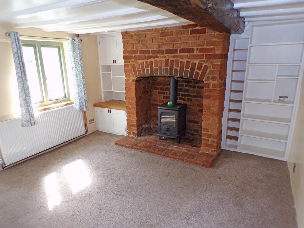 Main Street, Twyford, Buckingham 2 bed cottage for sale £295,000