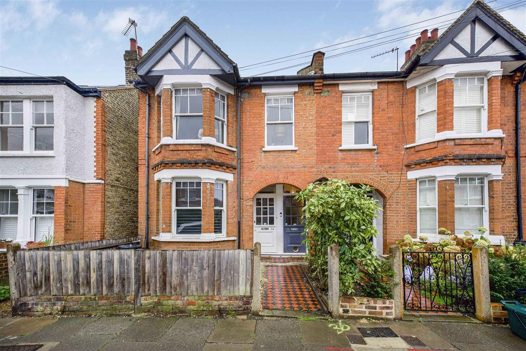 Godstone Road, St Margarets Village 3 bed £650,000