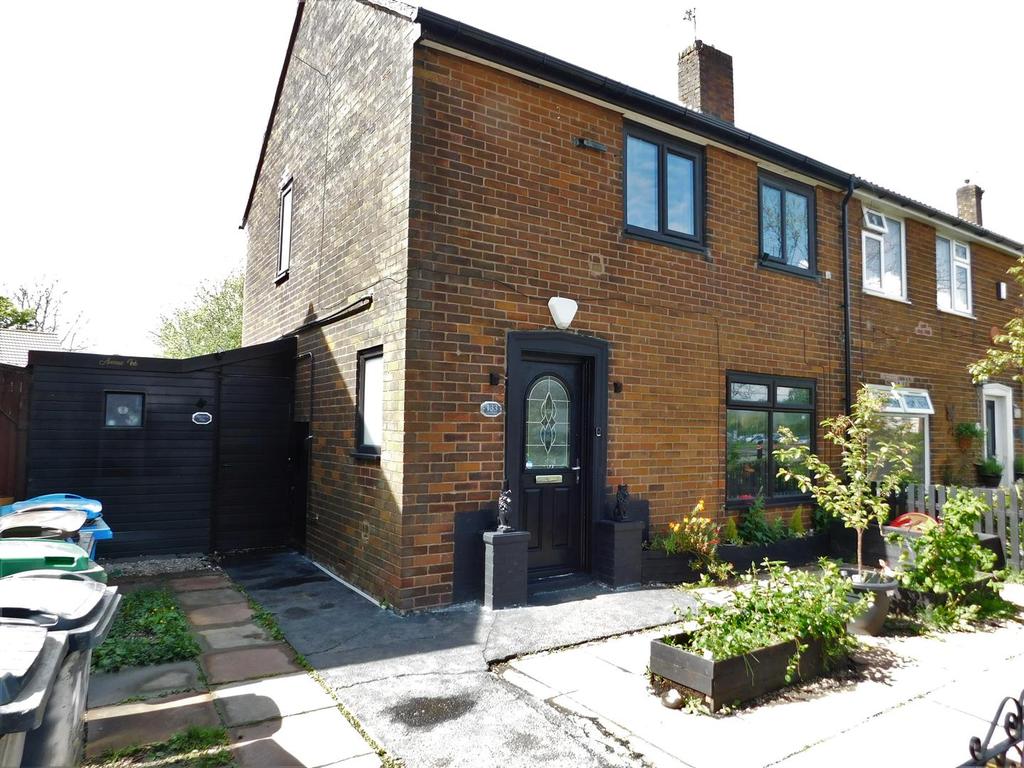 Fir Tree Avenue, Oldham 3 bed semidetached house £150,000