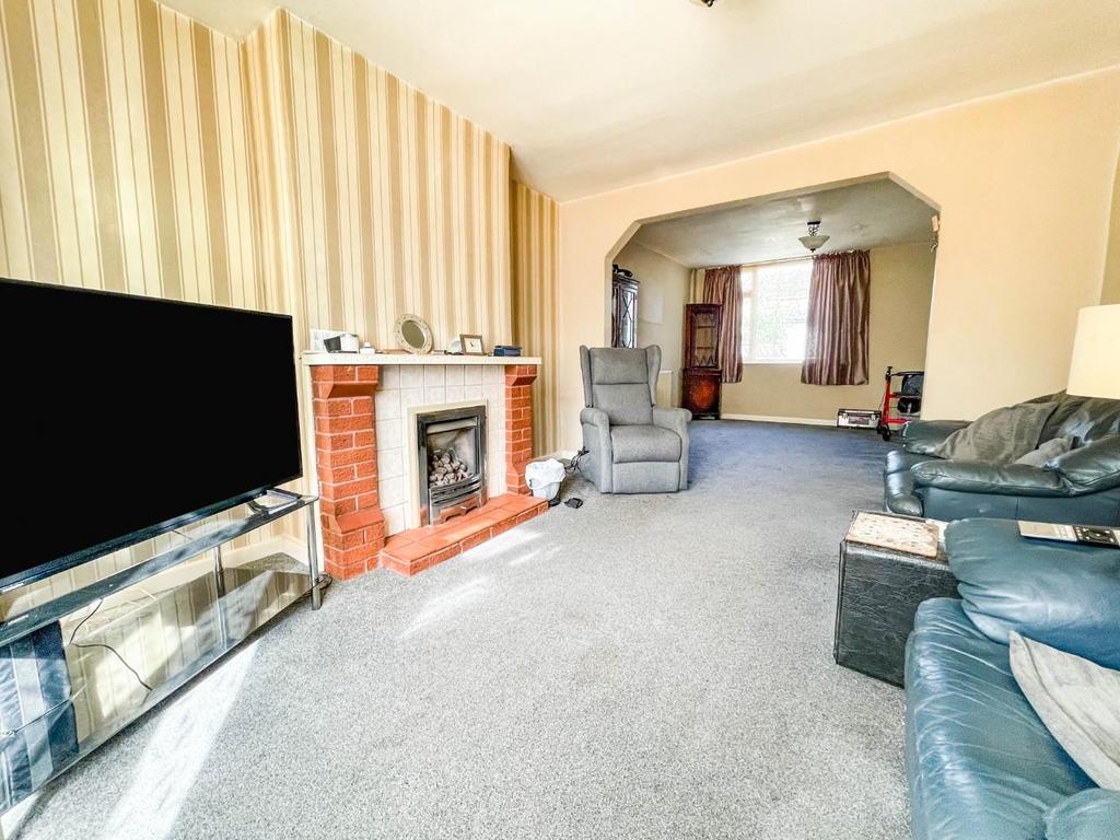 Foxford Crescent, Coventry 3 bed terraced house £190,000