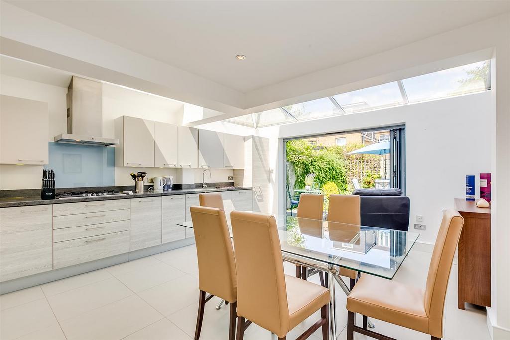 Reckitt Road, Chiswick 4 bed terraced house £4,600 pcm (£1,062 pw)