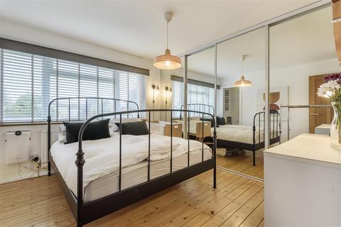 Flat 27, Osborne Court Osborne Road, Windsor, SL4 3EP
