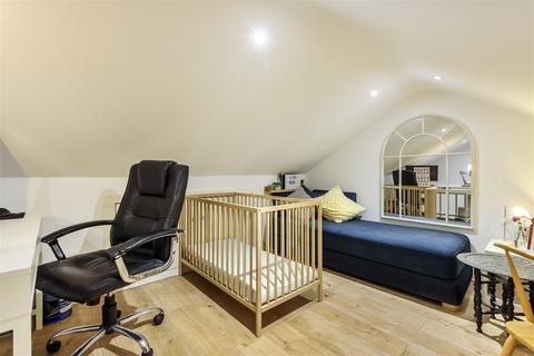Flat 27, Osborne Court Osborne Road, Windsor, SL4 3EP