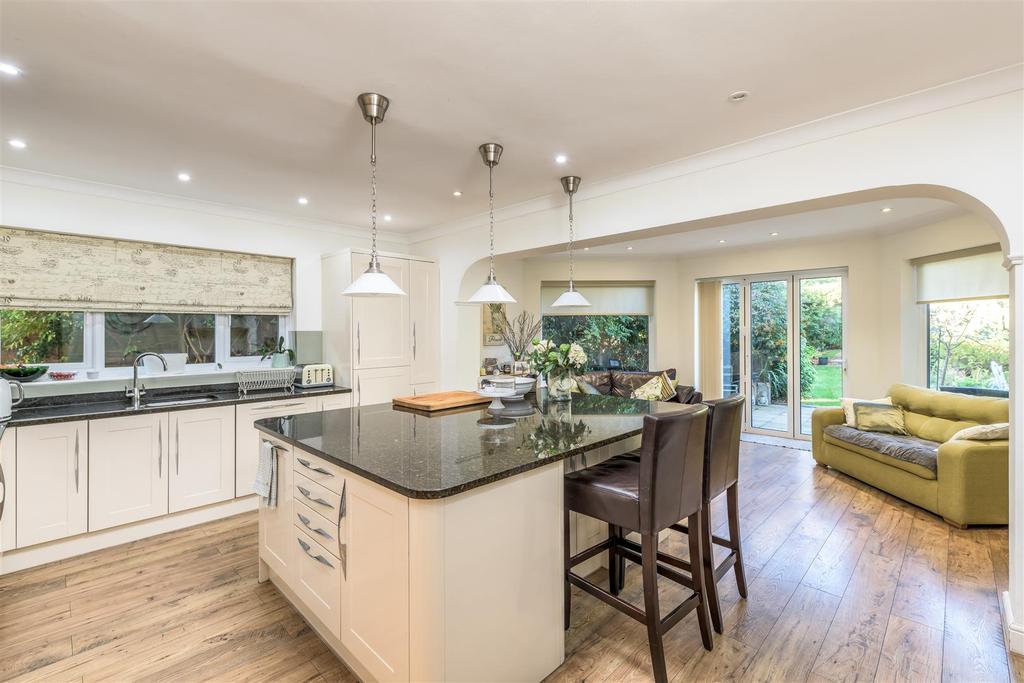 221018 - 194a Kimbolton Road, Bedford - 05.jpg