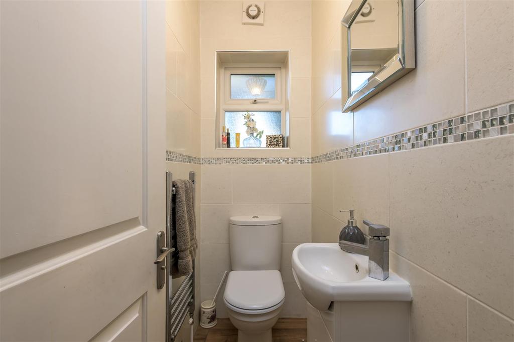 221018 - 194a Kimbolton Road, Bedford - 12.jpg