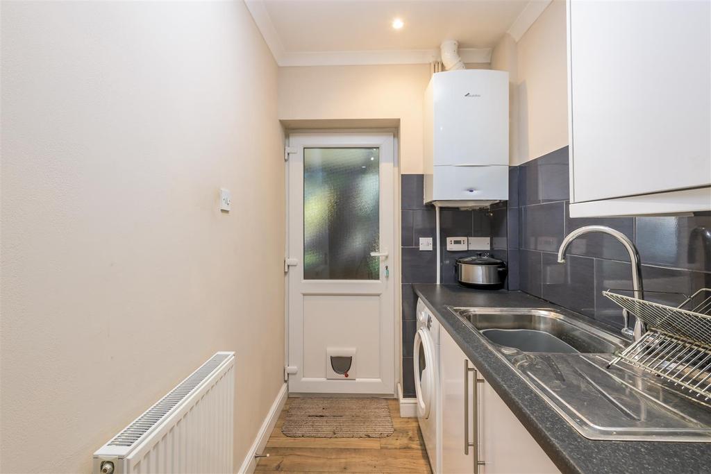 221018 - 194a Kimbolton Road, Bedford - 13.jpg