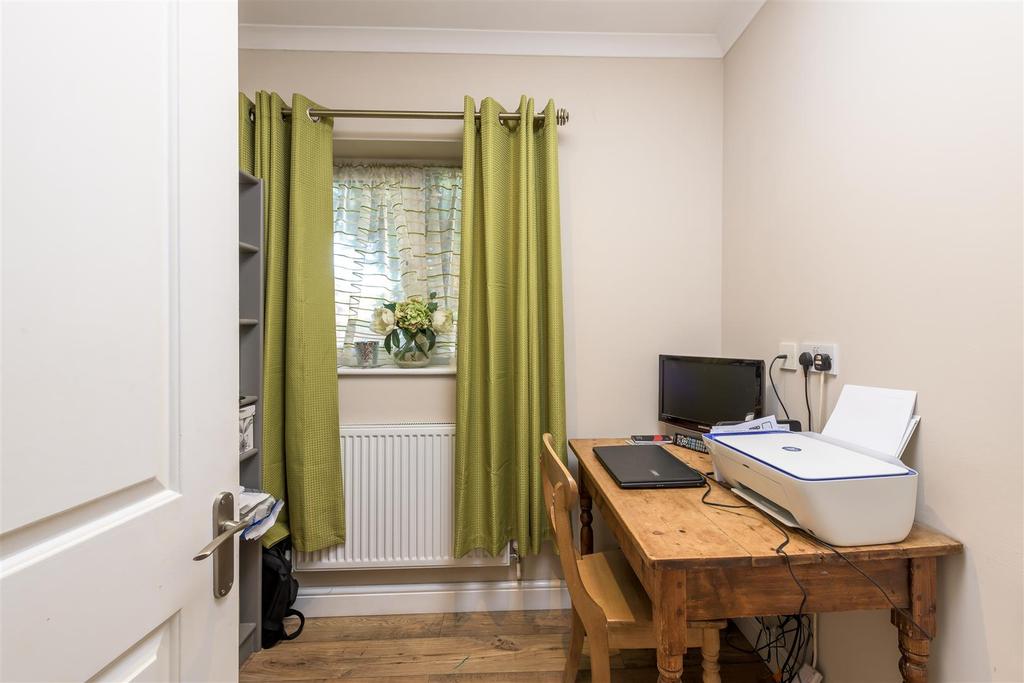 221018 - 194a Kimbolton Road, Bedford - 14.jpg