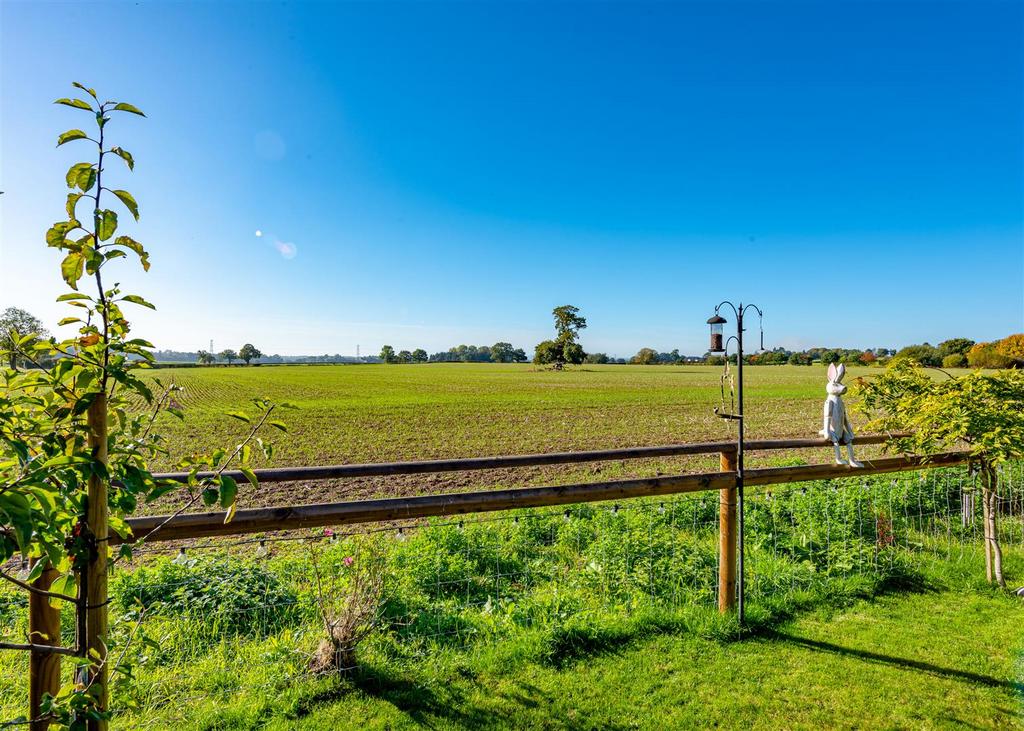 6 Lea Manor Gardens-view.jpg