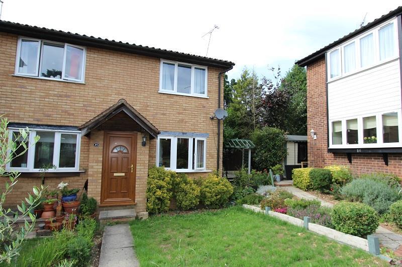 Downhall Ley, Buntingford 2 bed terraced house £1,150 pcm (£265 pw)