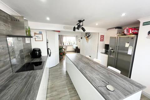 81 Baker Crescent, Irchester, Wellingborough, NN29 7BA