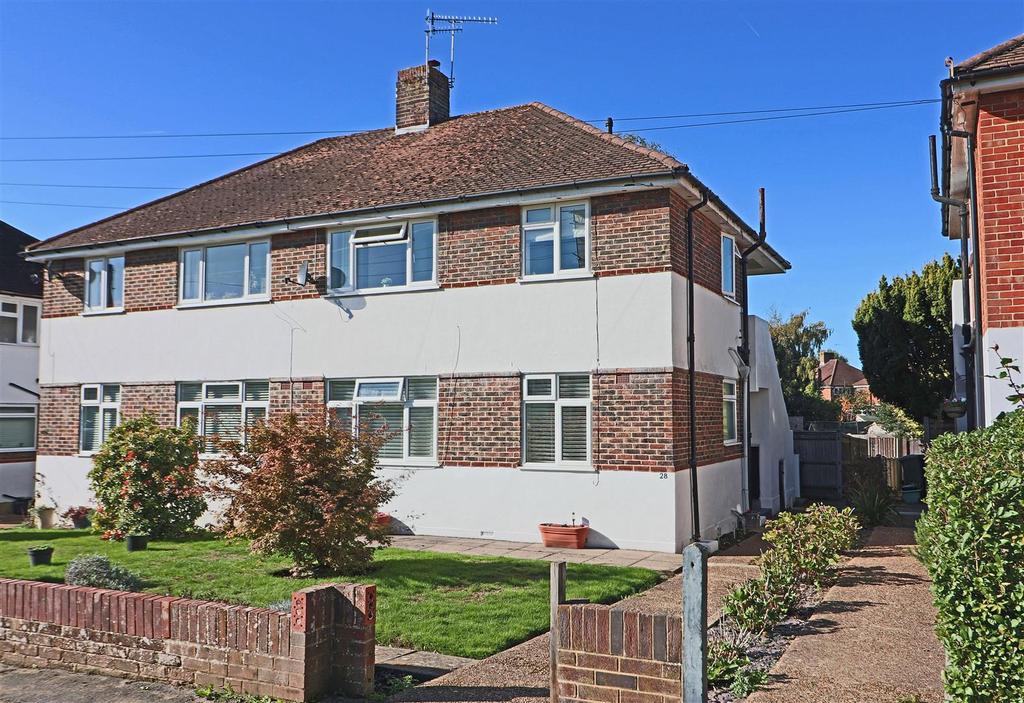 Meadow Way, Reigate 2 bed £285,000