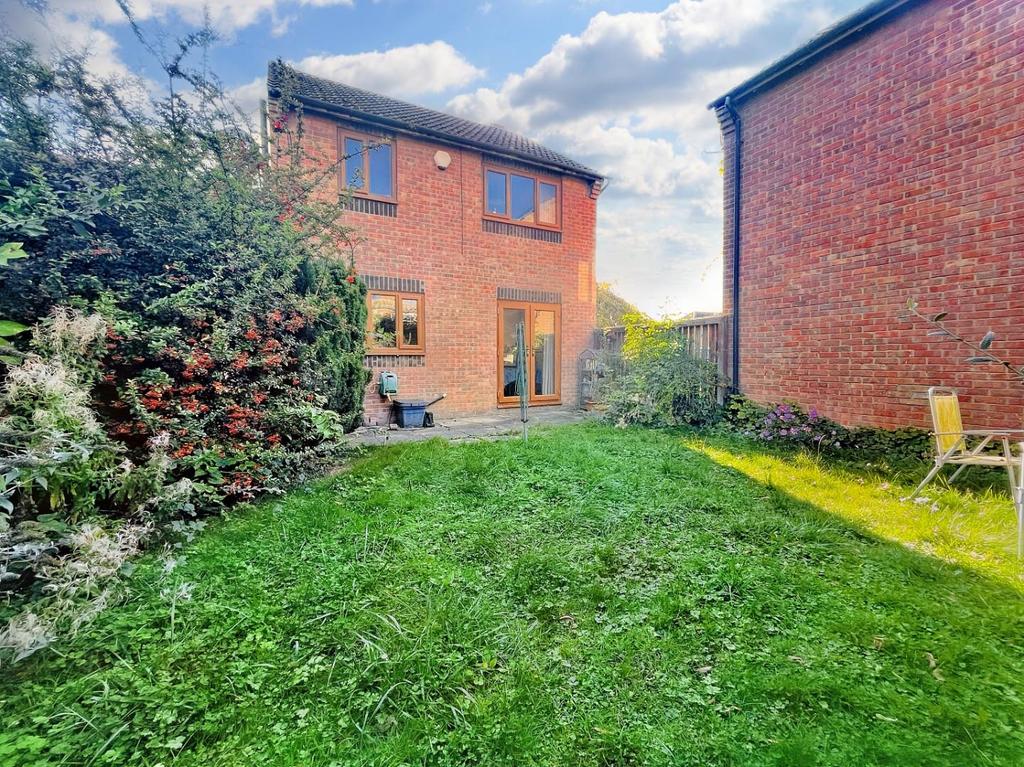 Pasture Way, Sherburn In Elmet, Leeds 3 bed detached house £260,000