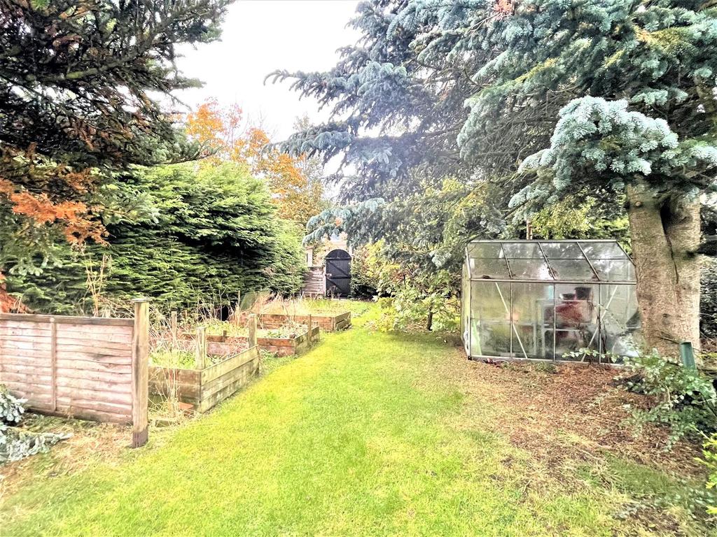 The Crescent, Kexby, York 3 bed semidetached house £320,000