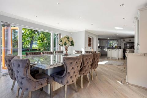 5 bedroom detached house for sale, Hatherley House, Pamber End, RG26