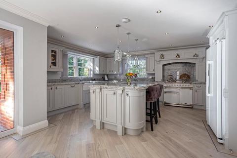5 bedroom detached house for sale, Hatherley House, Pamber End, RG26