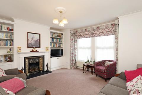 18 Lawrence Road, London, W5 4XH