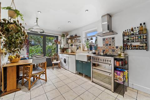 30a Forest Road, London, E7 0DN
