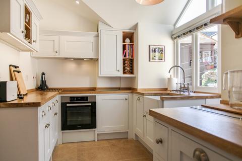 Peartree House Lower Street, Blockley, Moreton-in-marsh, GL56 9DS