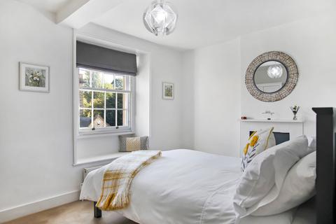 Peartree House Lower Street, Blockley, Moreton-in-marsh, GL56 9DS