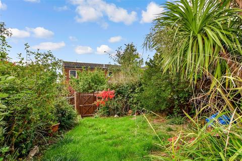 48 Bourne Close, Laindon, Basildon, SS15 6DG