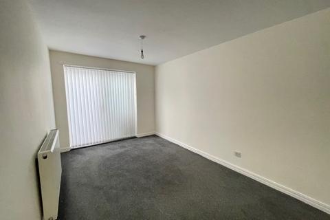 3 bedroom terraced house to rent, Guisborough Drive, New York, North Shields