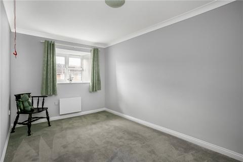 1 bedroom apartment for sale - St. Georges Road, Addlestone, Surrey, KT15