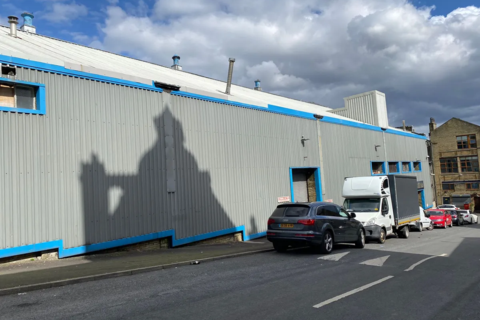 Property to rent - Lower Globe Street, Bradford, West Yorkshire, BD8