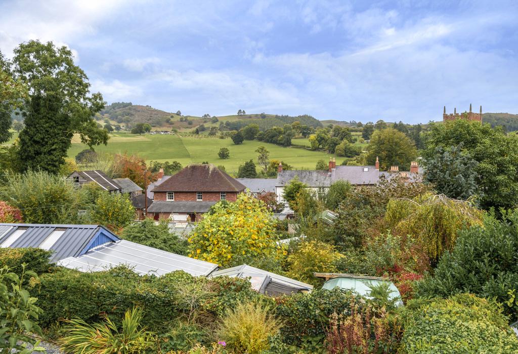 Coed Llan Lane, Llanfyllin 2 bed detached house for sale £340,000