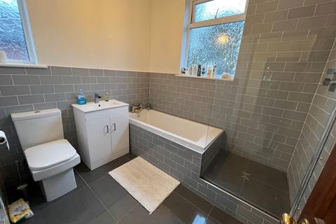 3 bedroom semi-detached house for sale - Forest Avenue, Forest Hall, Newcastle upon Tyne, Tyne and Wear, NE12 9AH