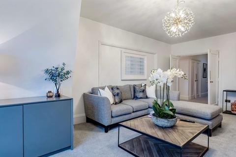4 bedroom penthouse to rent, Strathmore Court, Park Road, St John's Wood, London, NW8